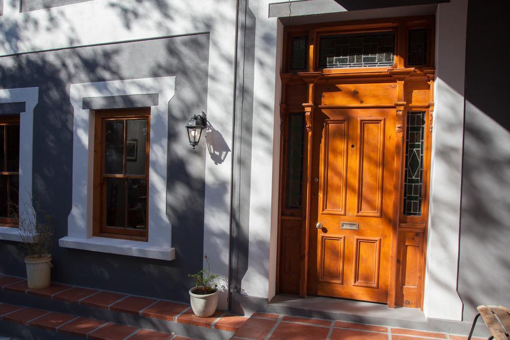 Glory Guesthouse เคปทาวน์ ภายนอก รูปภาพ