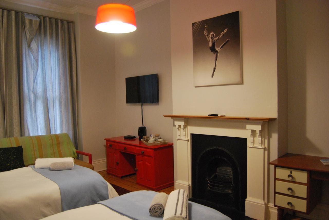 Glory Guesthouse เคปทาวน์ ภายนอก รูปภาพ