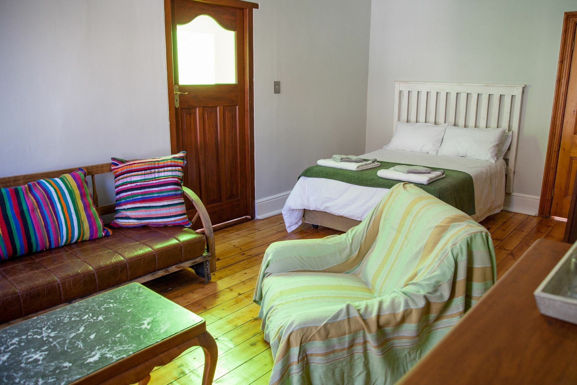 Glory Guesthouse เคปทาวน์ ภายนอก รูปภาพ